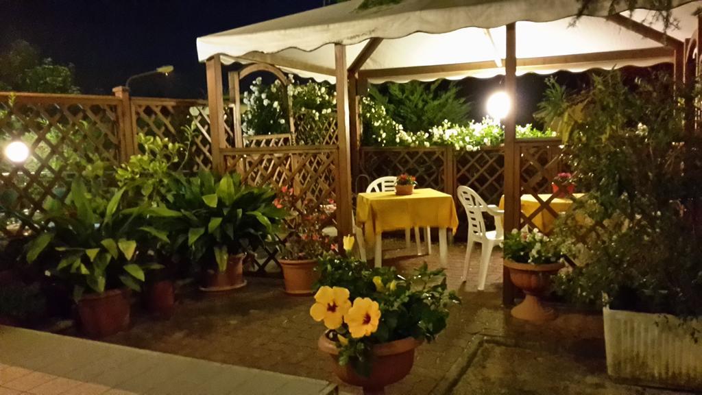 סלסומאג'יורה טרמה Hotel Garden Ristorante מראה חיצוני תמונה