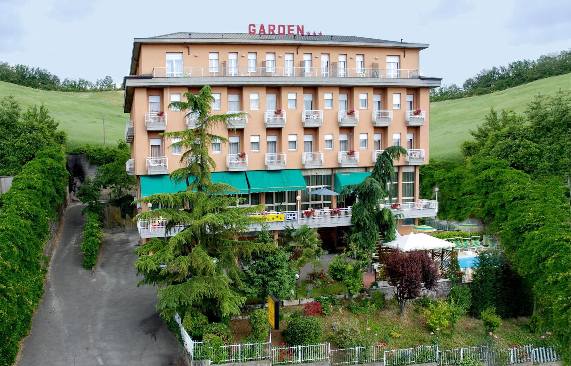 סלסומאג'יורה טרמה Hotel Garden Ristorante מראה חיצוני תמונה