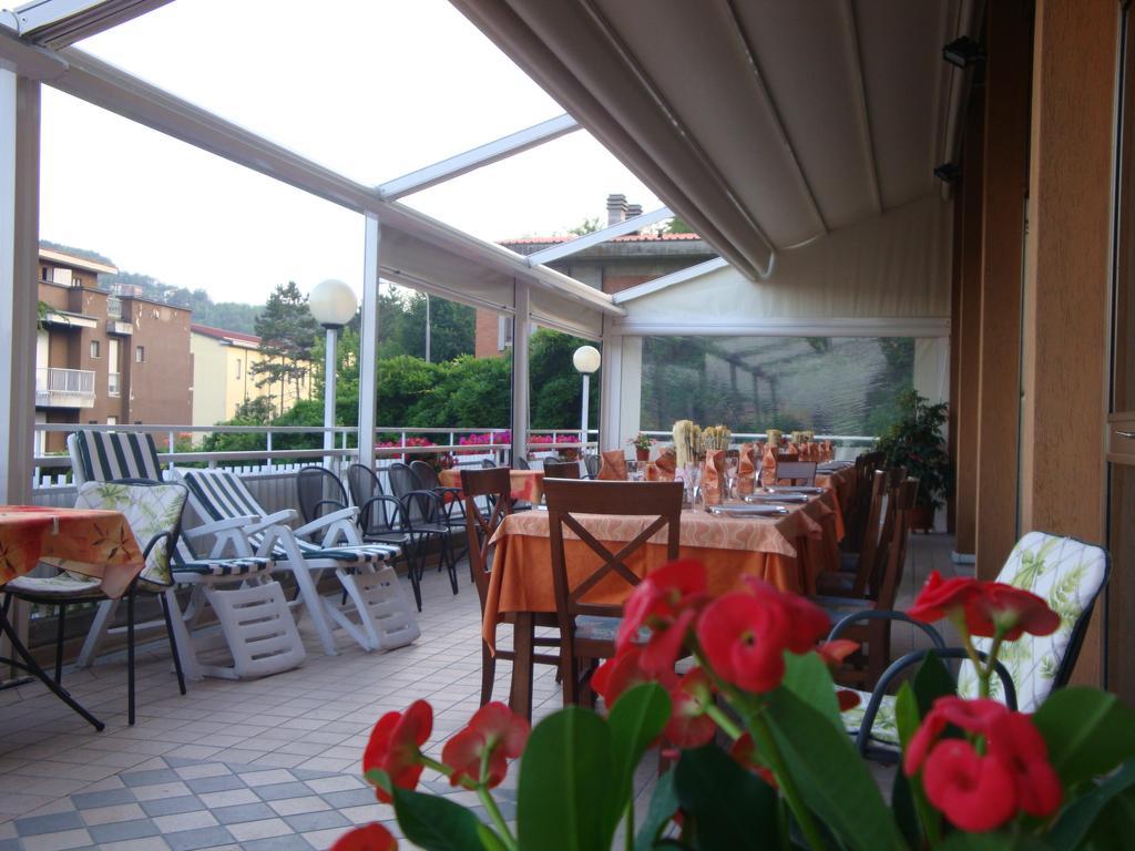 סלסומאג'יורה טרמה Hotel Garden Ristorante מראה חיצוני תמונה